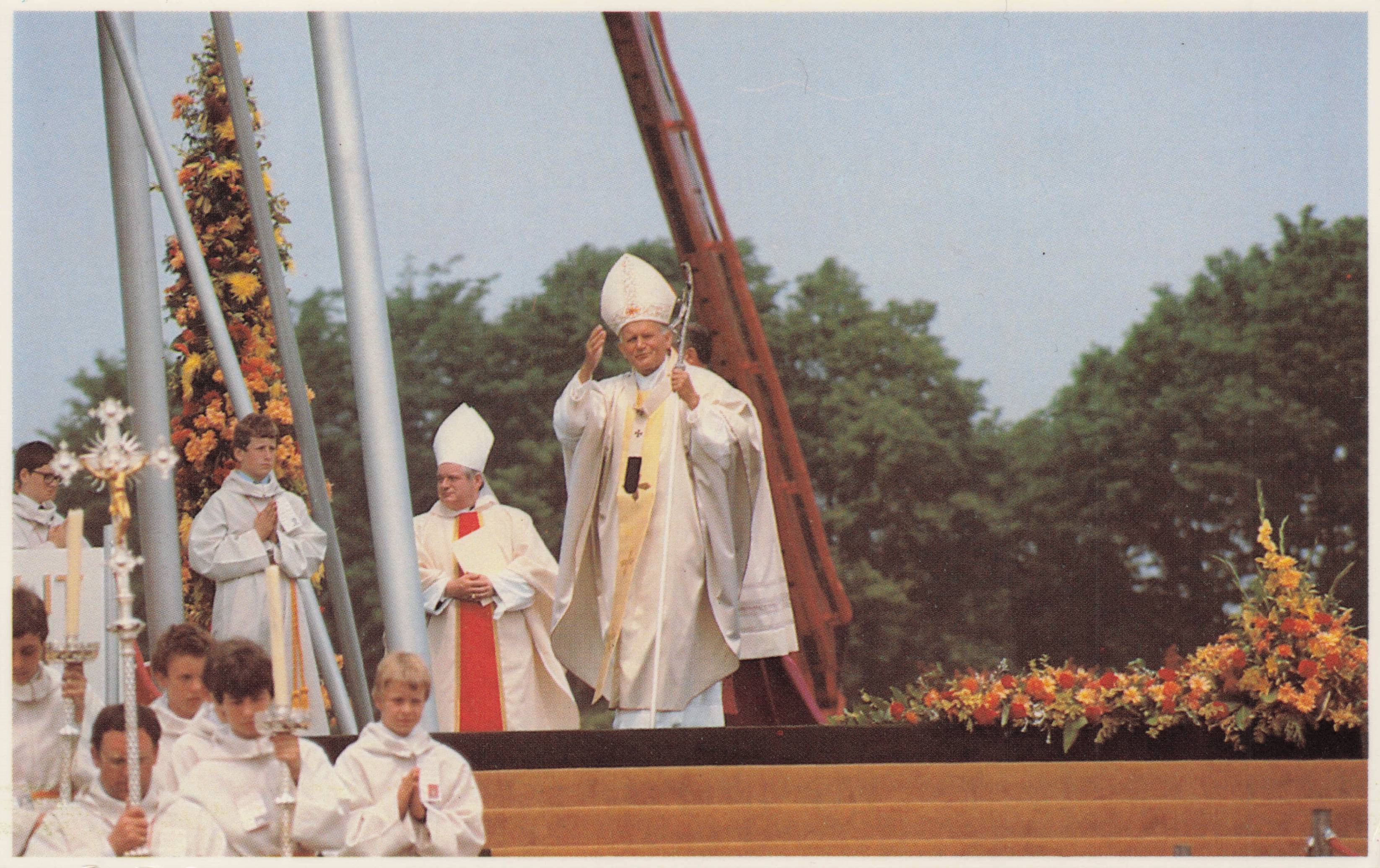 Pontcanna Fields Mass Cardiff Wales Welsh Pope John Paul II Visit UK Postcard