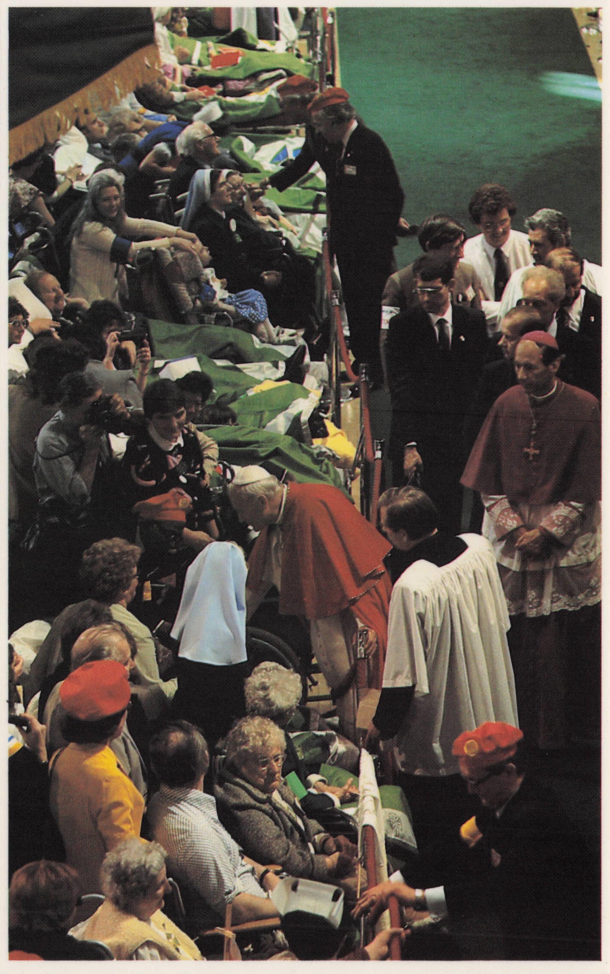 Southwark Comforting Elderly & Sick Pope John Paul II 1982 UK Visit Postcard