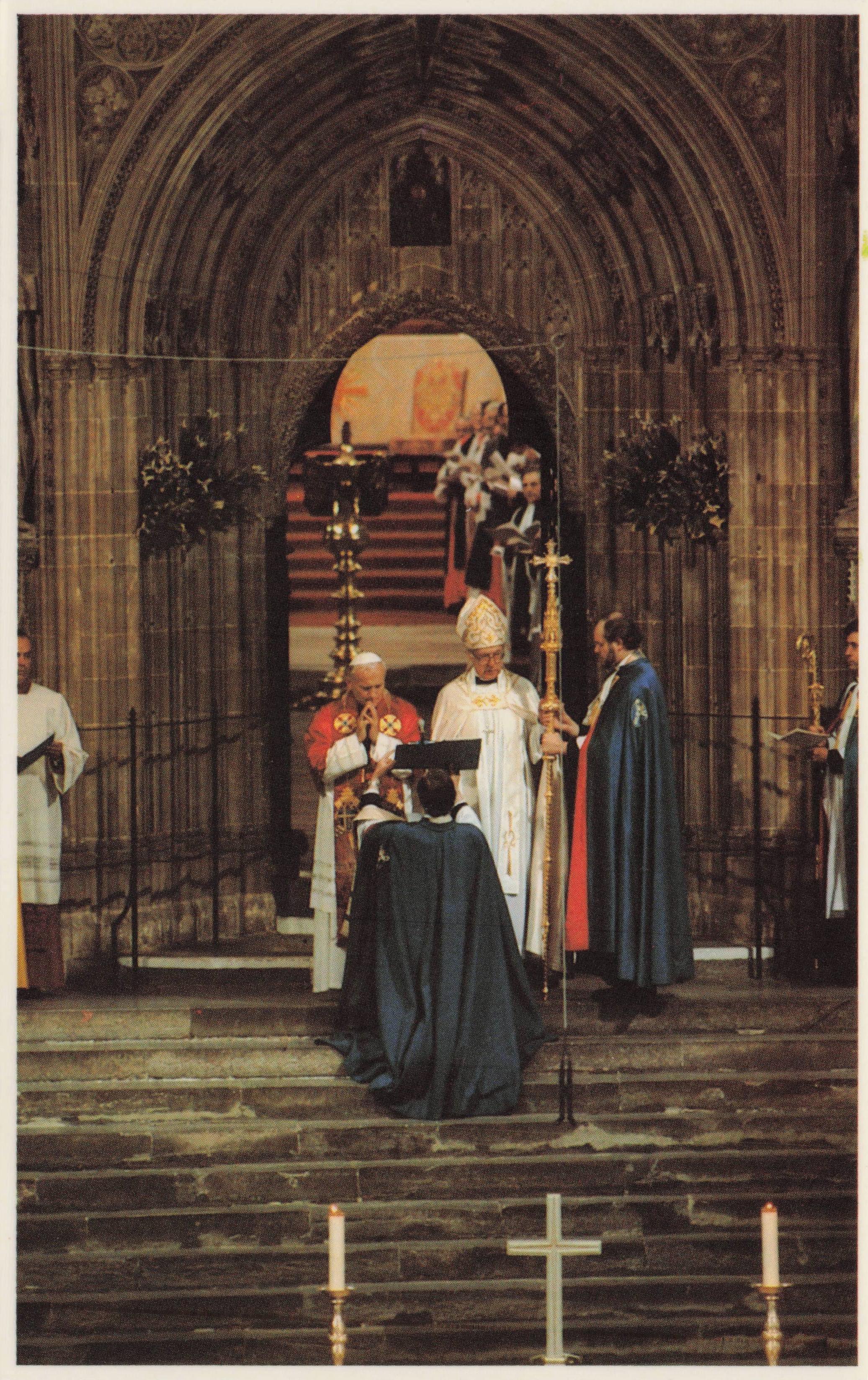 Pope John Paul II Canterbury Cathedral Arrival 1st Pontiff Entrance 1982 Postcard