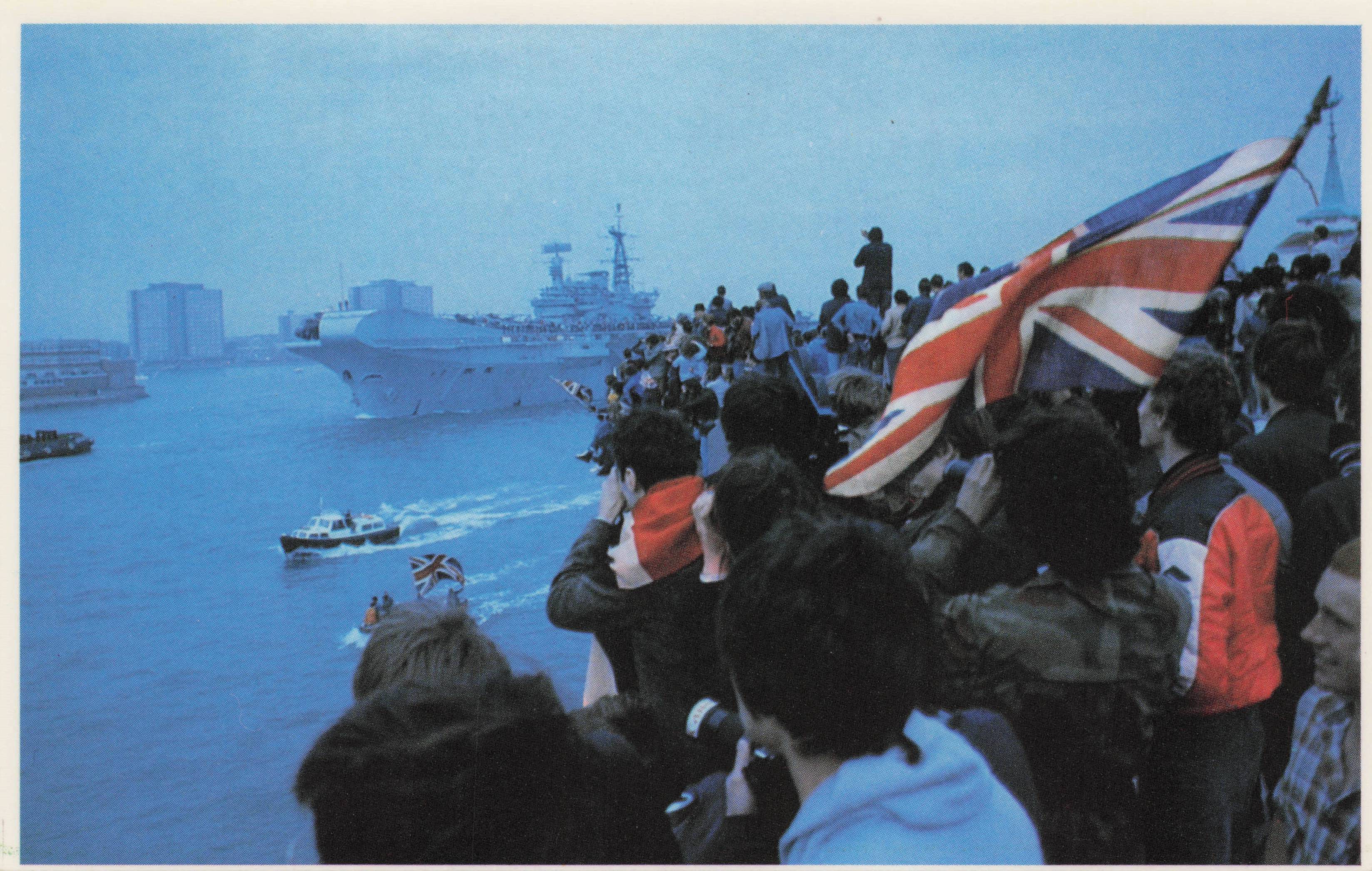 Falklands War Rousing Emotional Send Off Task Force Portsmouth Navy Military Postcard