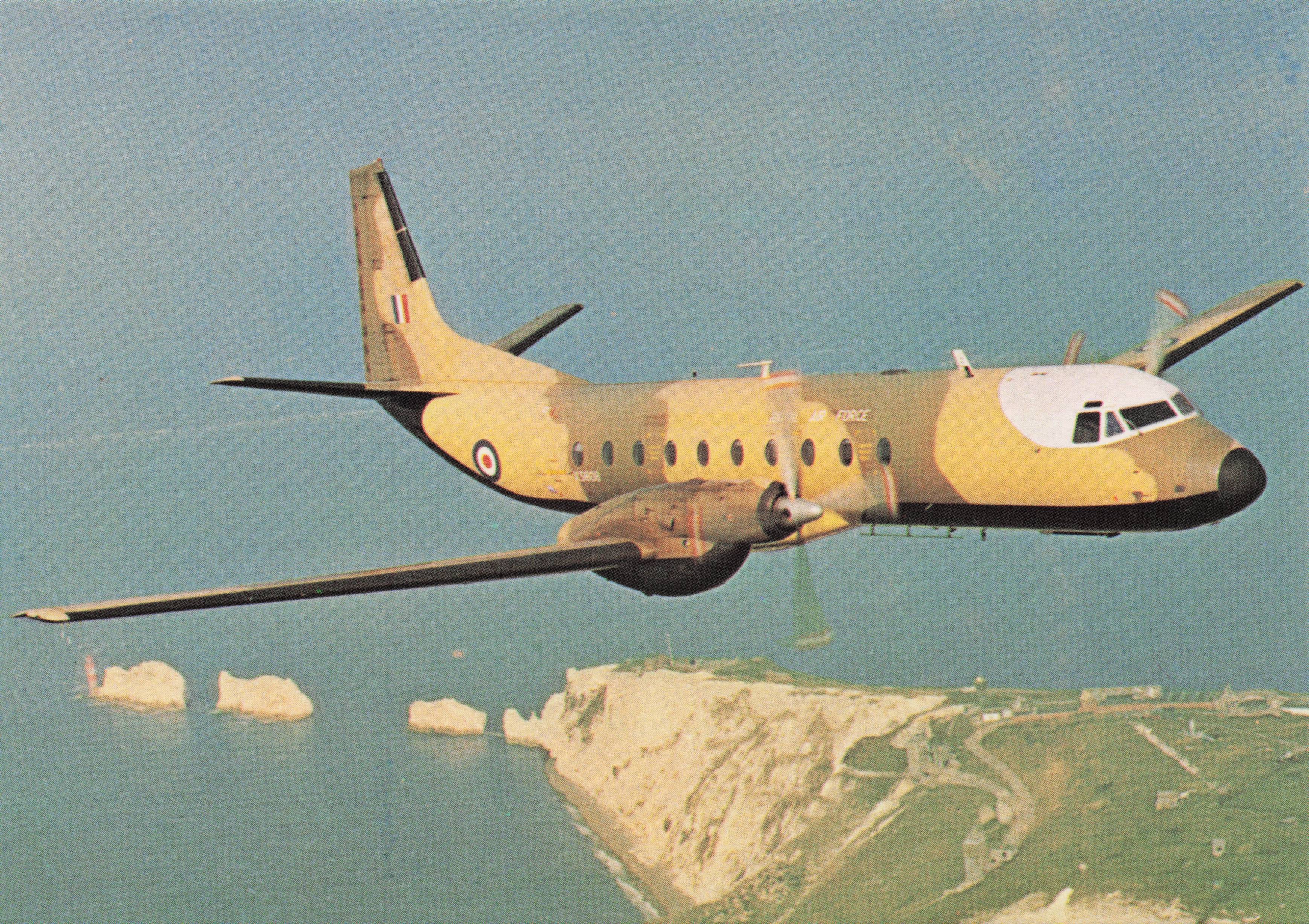 Hawker Siddeley Andover C1 RAF Transport Plane Military Aircraft Postcard