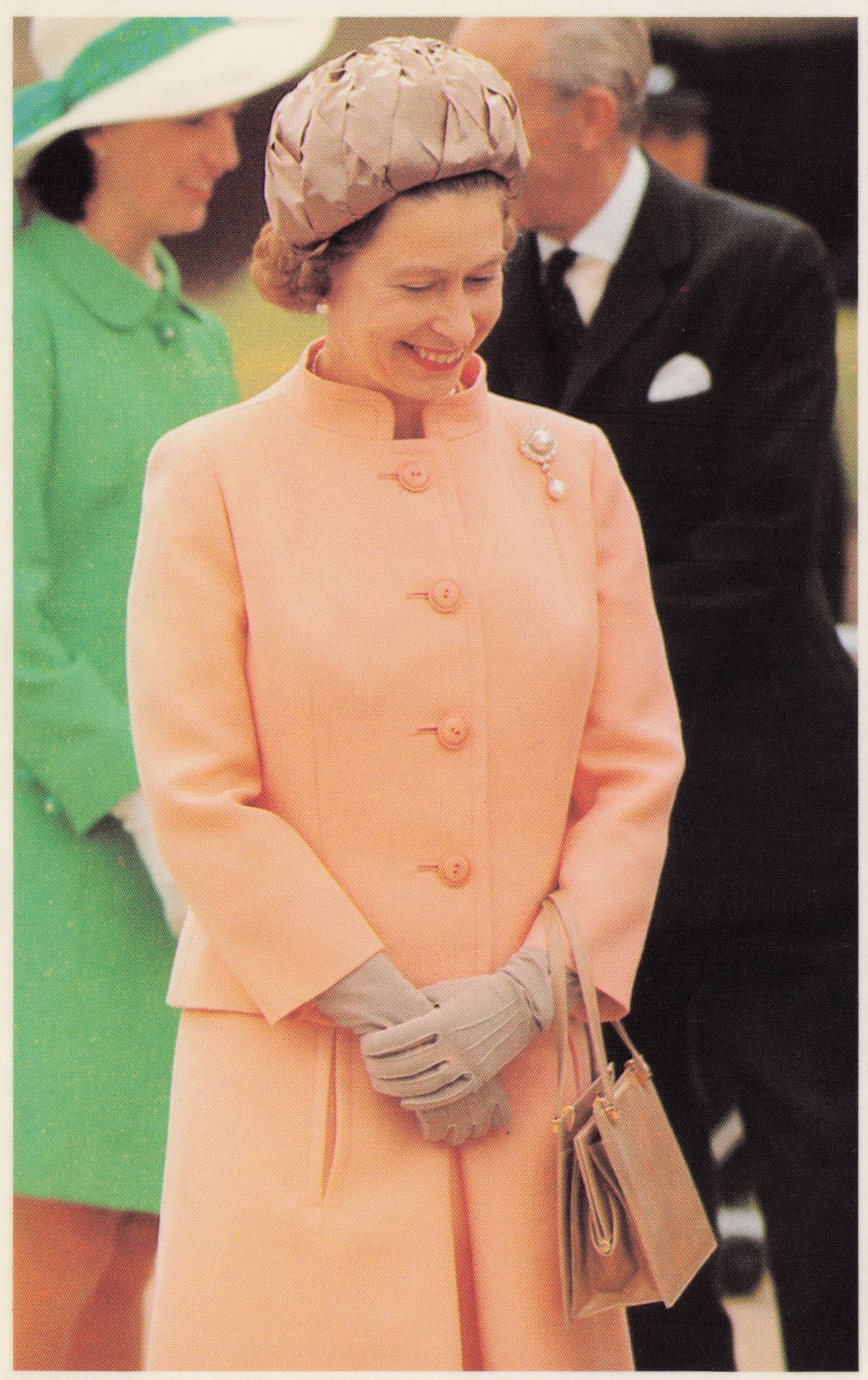 Australia Royal Tour Canberra Visit 1970 Queen Elizabeth II Laughing Rare Postcard