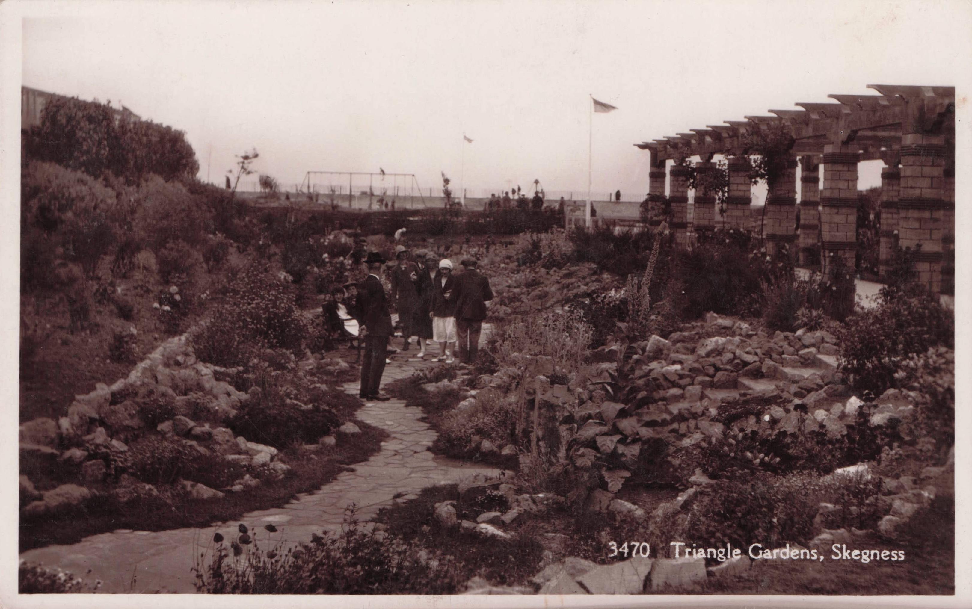 Triangle Gardens Skegness Tour Flag Lincs Rare Nene Series Old Photo Postcard