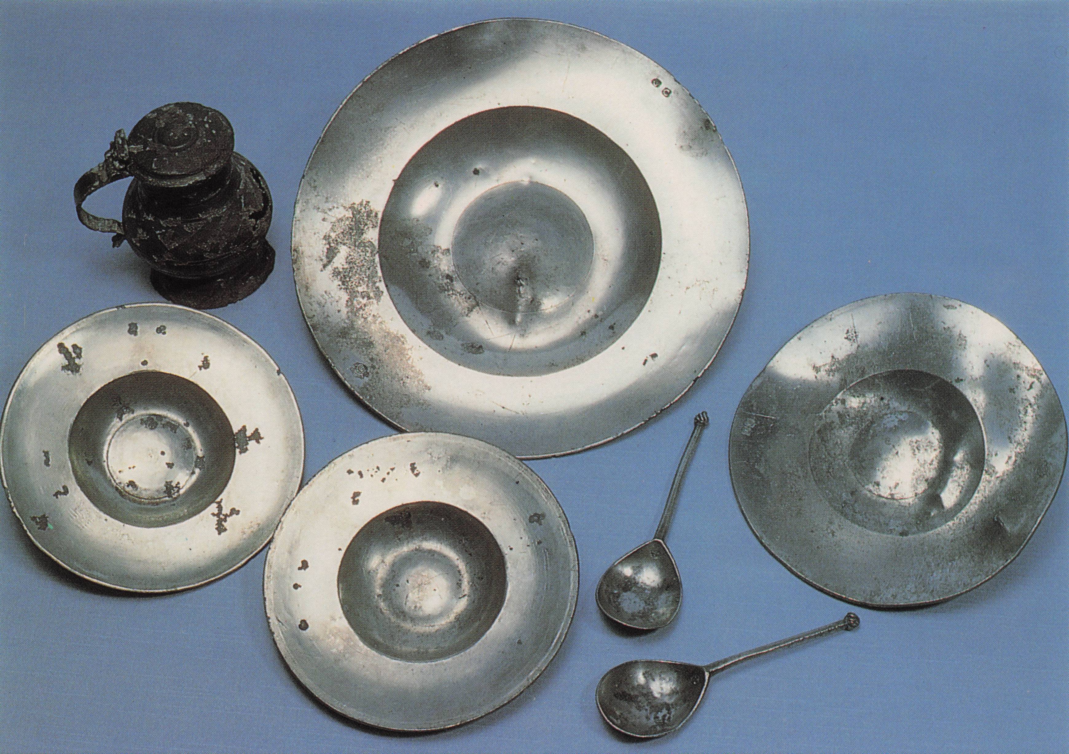 Pewter Antique Artefacts Of Mary Rose Ship Spoon Bowl Plates Postcard