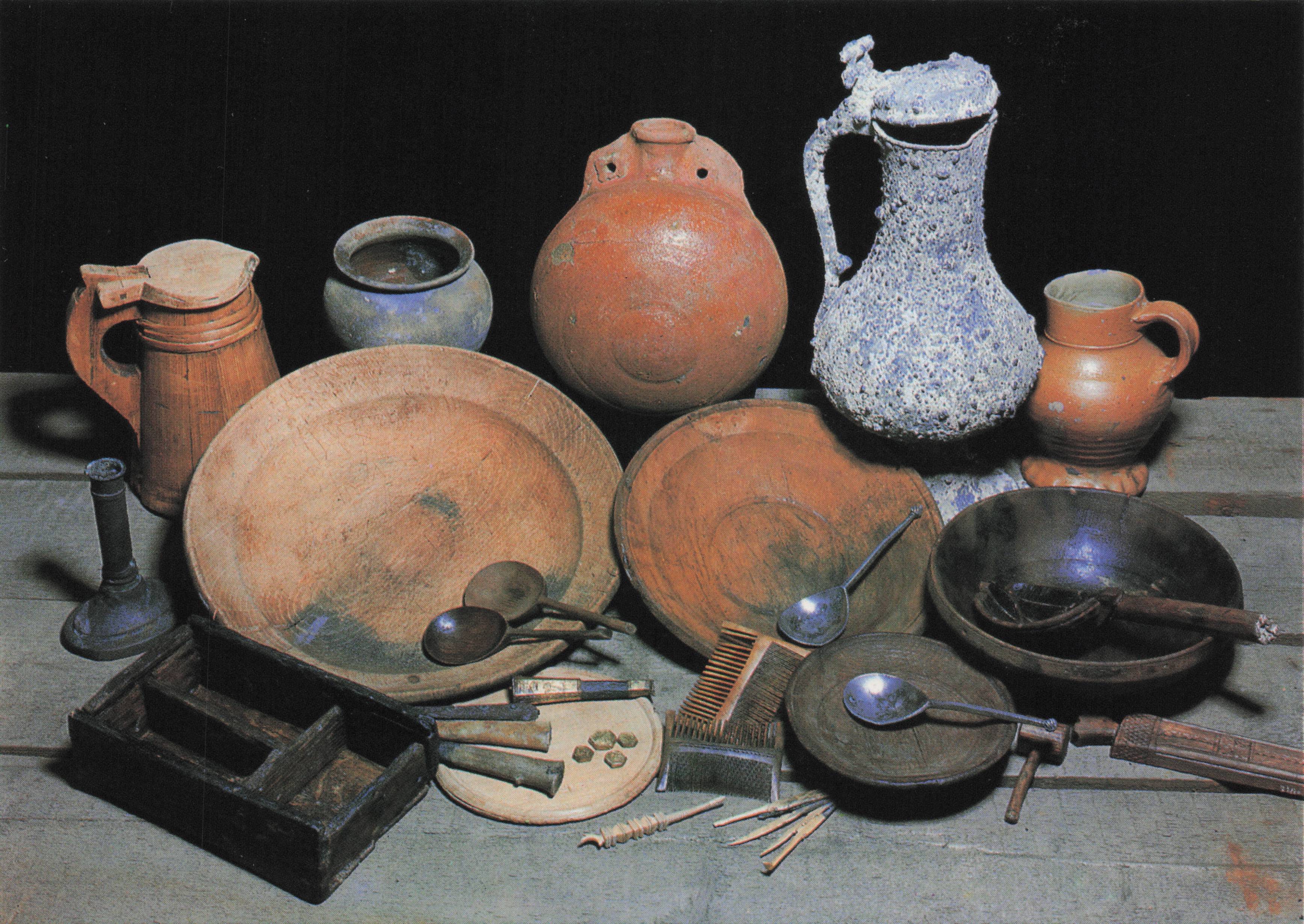 Antique Mary Rose Ship Artefacts Bowls Jugs Spoons Coins Postcard