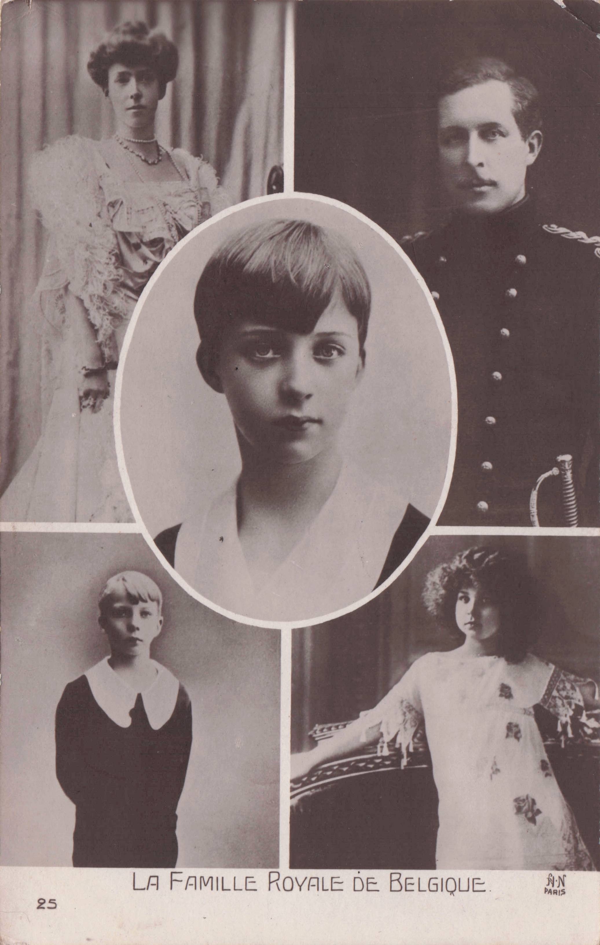 La Famille Royale De Belgique King Leopold Group Portrait Antique Postcard