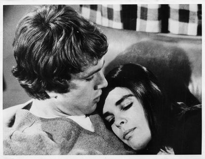 Love Story 1971 Film Royal Show Queen Elizabeth II London Cinema BBC Press Photo