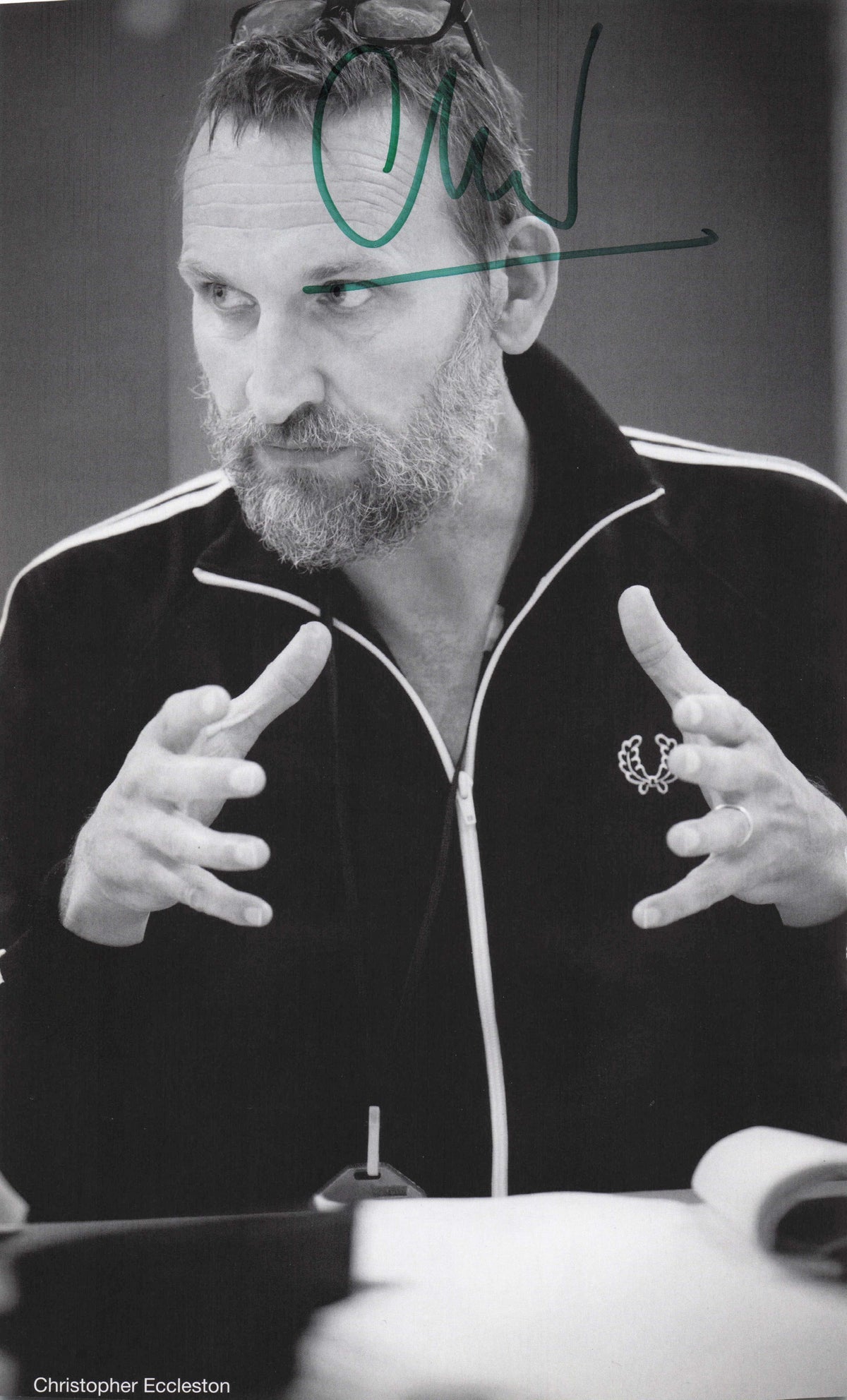 Christopher Eccleston Dr Doctor Who Vintage Rare Hand Signed Theatre Photo Page