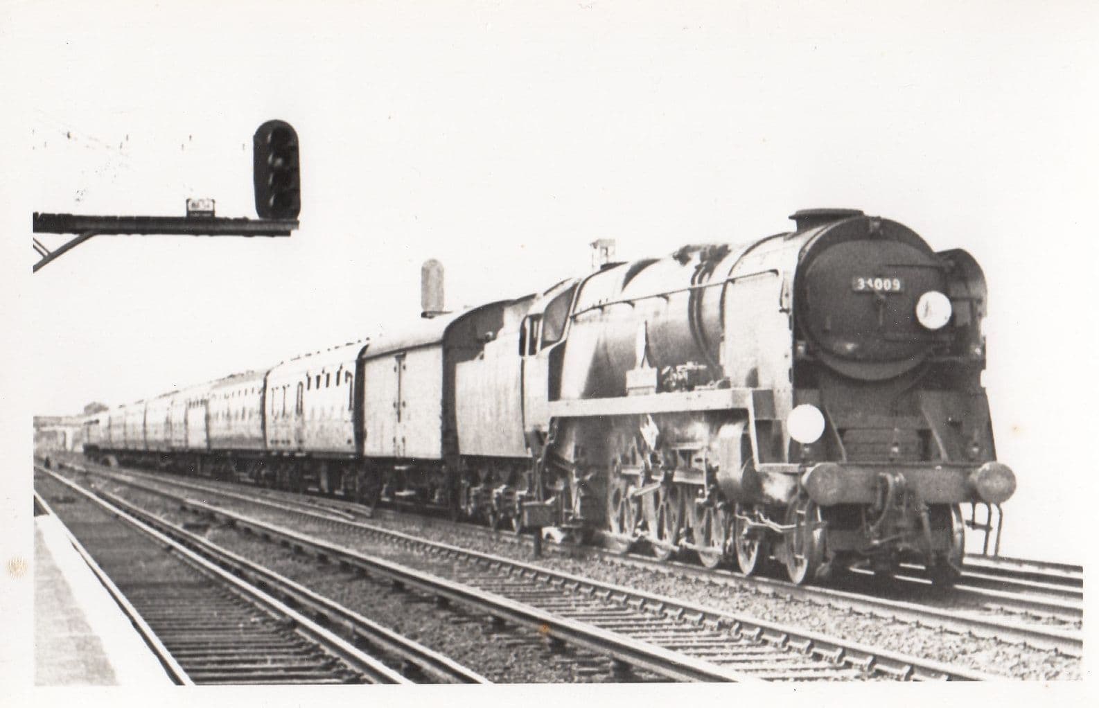31009 34009 Train At Raynes Park Nr Wimbledon Station Vintage Railway Photo