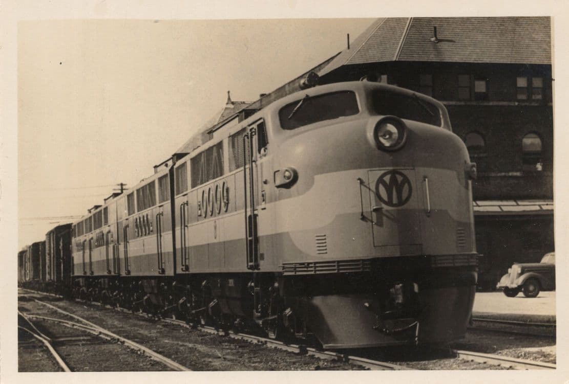 5400 HP New York Ontario & Western Railway Train Old Photo