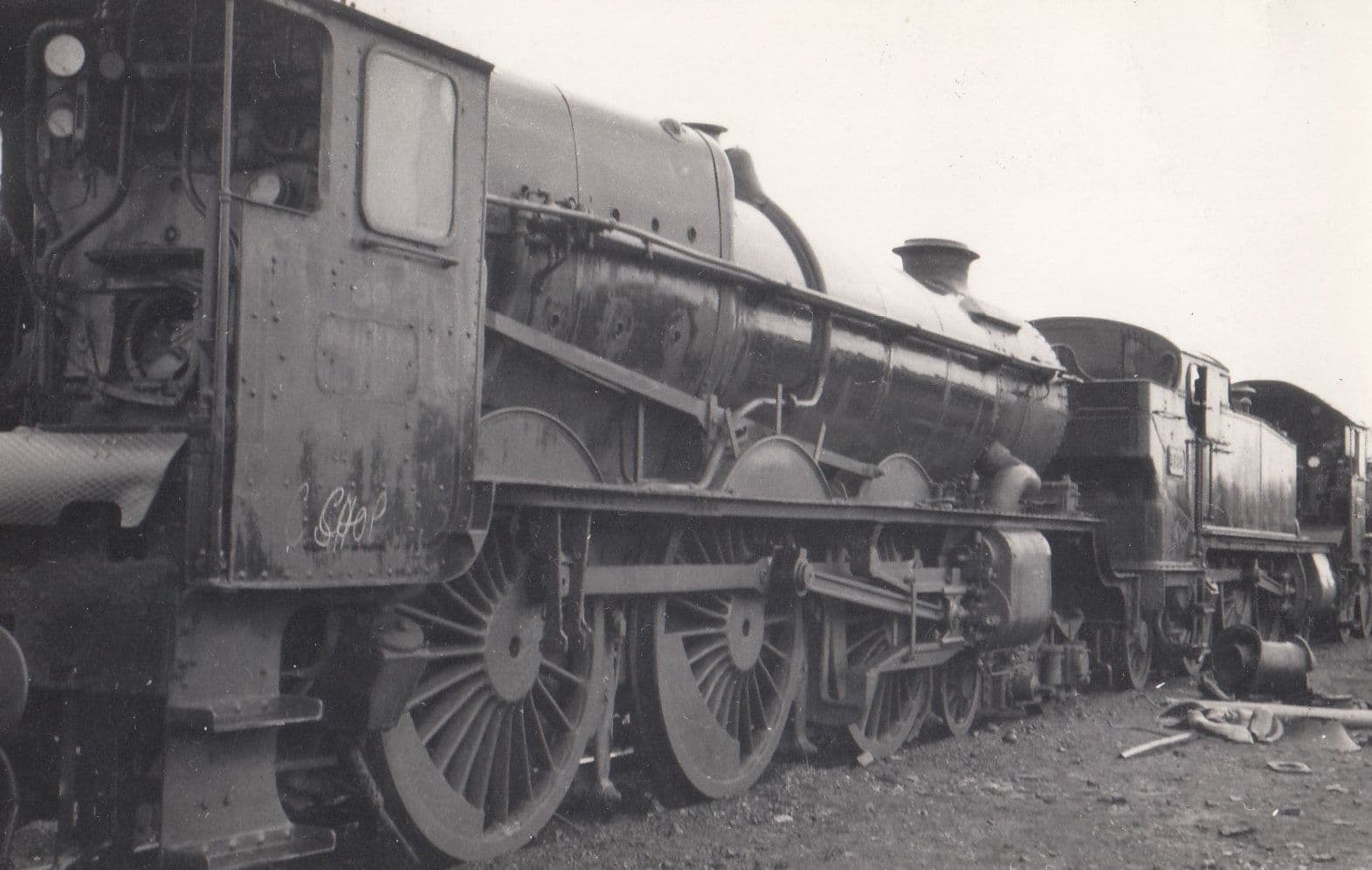 6013 Train at Swindon Station in 1962 Railway Old Photo