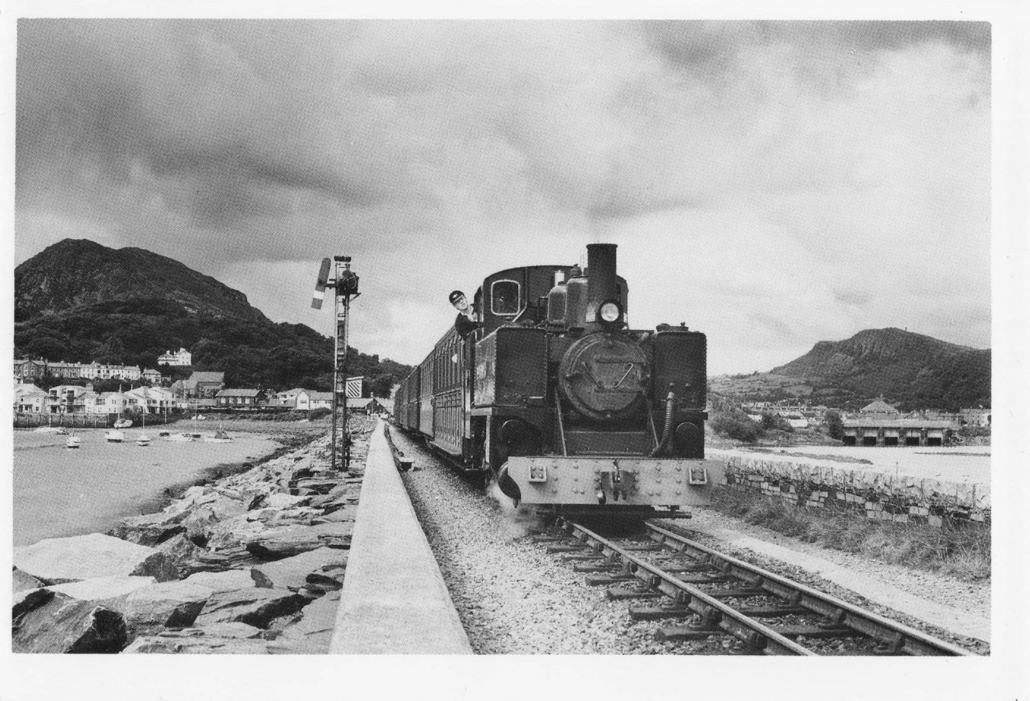 Mountaineer 2-6-2T Train at Porthmadoc Welsh Railway Postcard