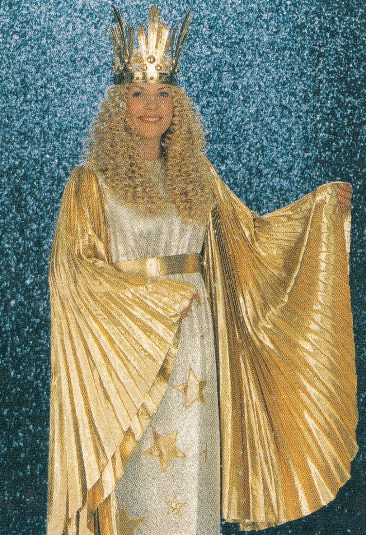 Nurnberger Christkind Christin Strauber German Christmas Glamour Angel Postcard