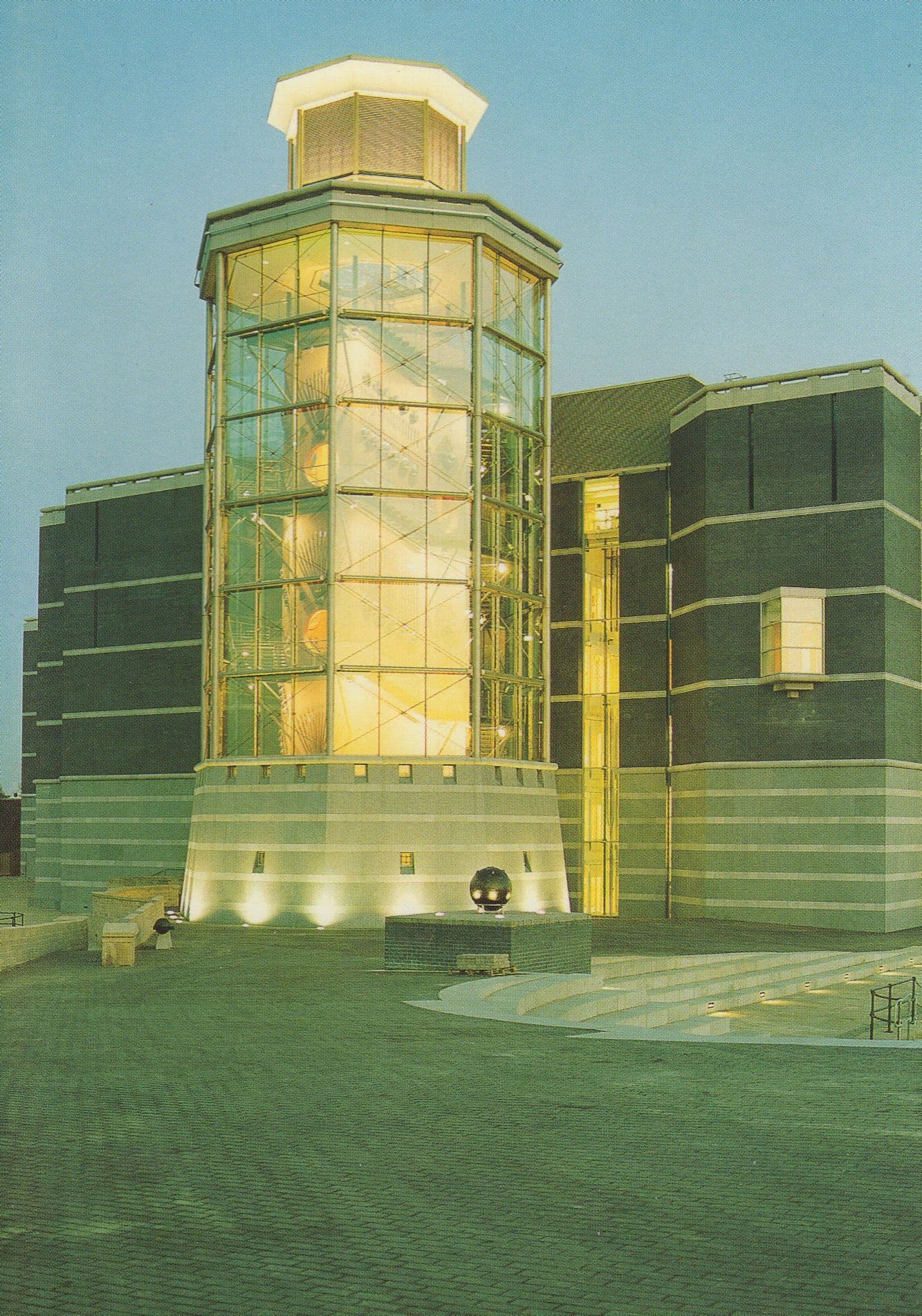 Royal Armouries Museum Leeds The Yorkshire Electricity Hall of Steel Postcard