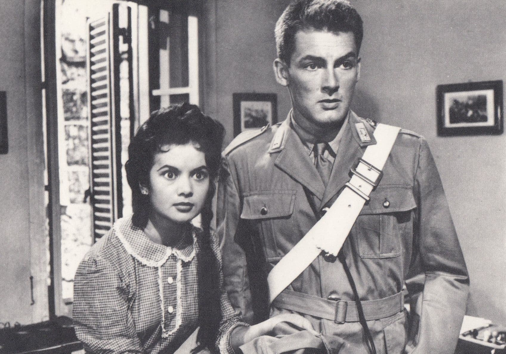 Bread Love & Jealousy Vittorio De Sica Italian Military Movie Postcard