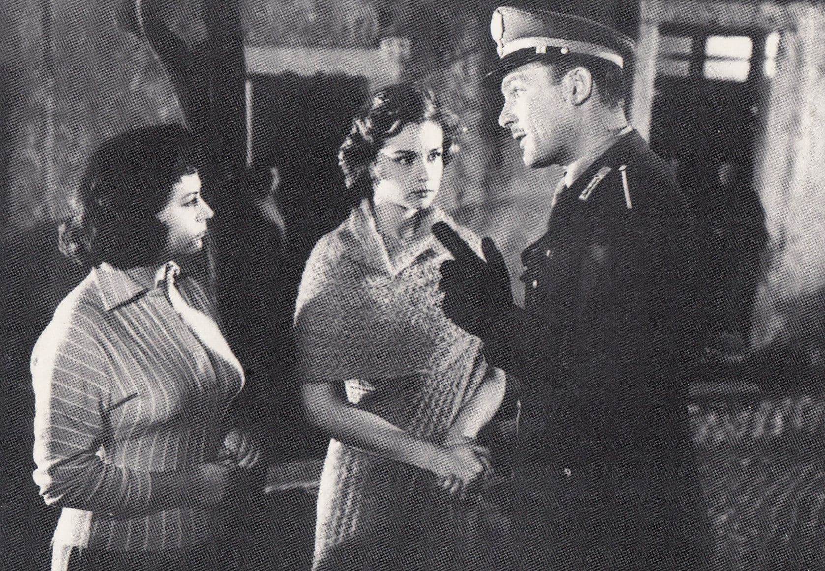 E Permesso Maresciallo Giovanna Ralli Lorella De Luca Military Film Postcard