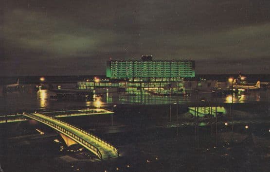Aeroquay Terminal Toronto Airport At Night Illuminations Postcard