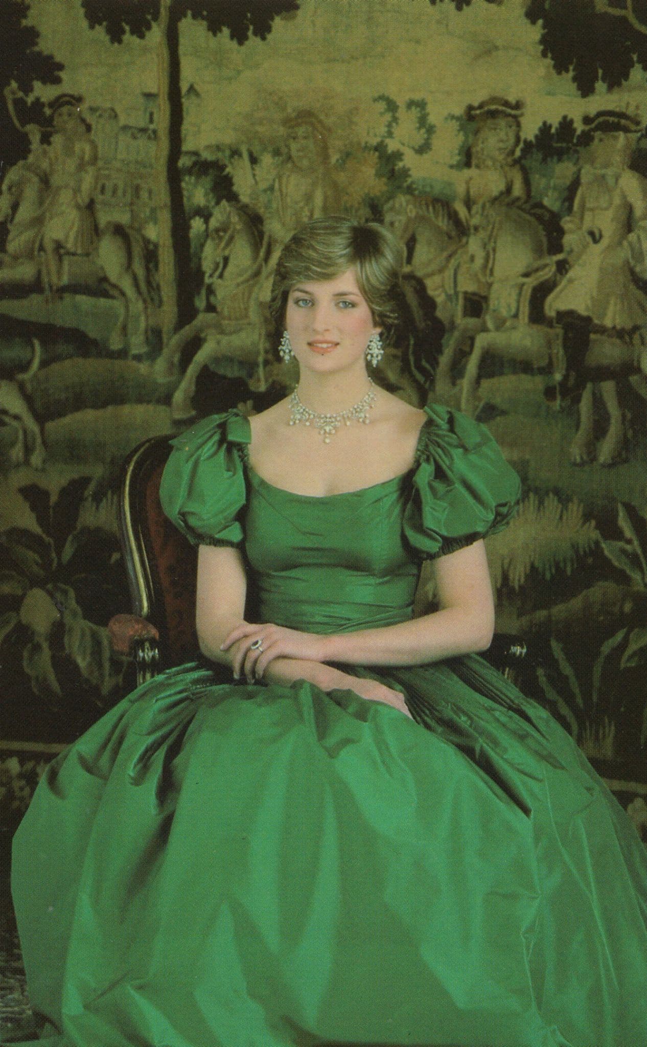 Amazing Photo of Princess Diana by Lord Snowdon in 1981 Postcard