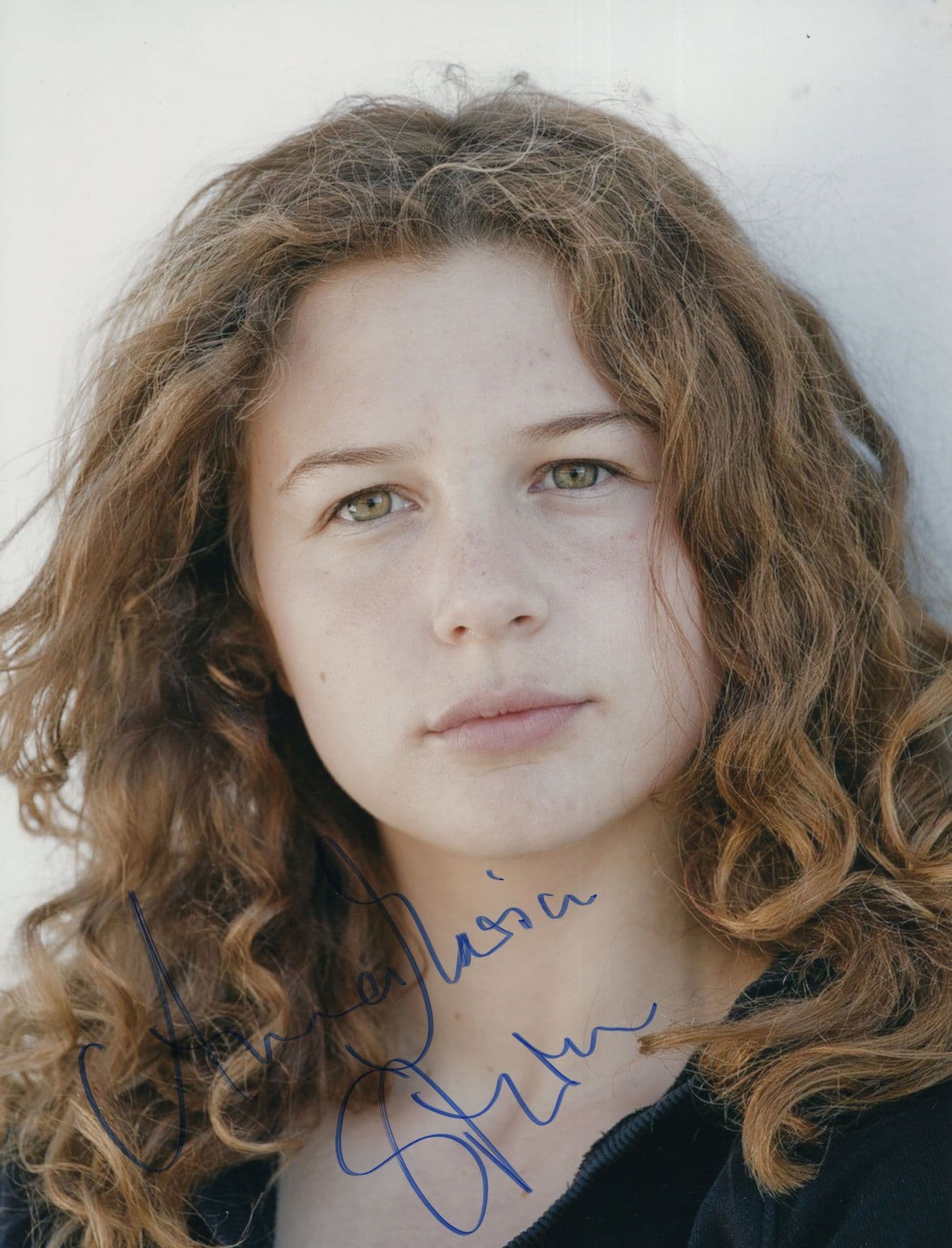 Anna Maria Sturm Die Hebamme German Actress 12x8 Hand Signed Photo