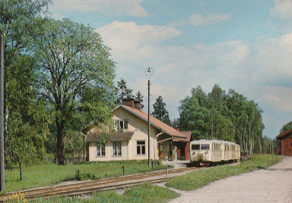 Anten Grafsnas Jarnvag Alingsas Malaskog Station Sweden Postcard