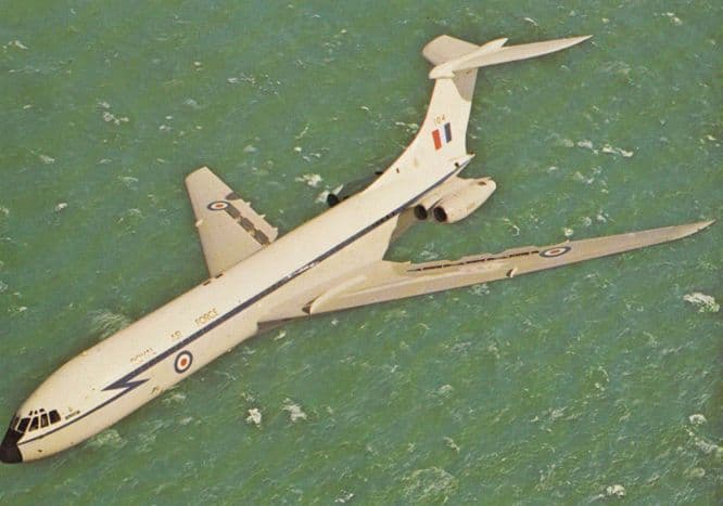BAC VC10 C1 British WW2 RAF Military Plane Aircraft Postcard