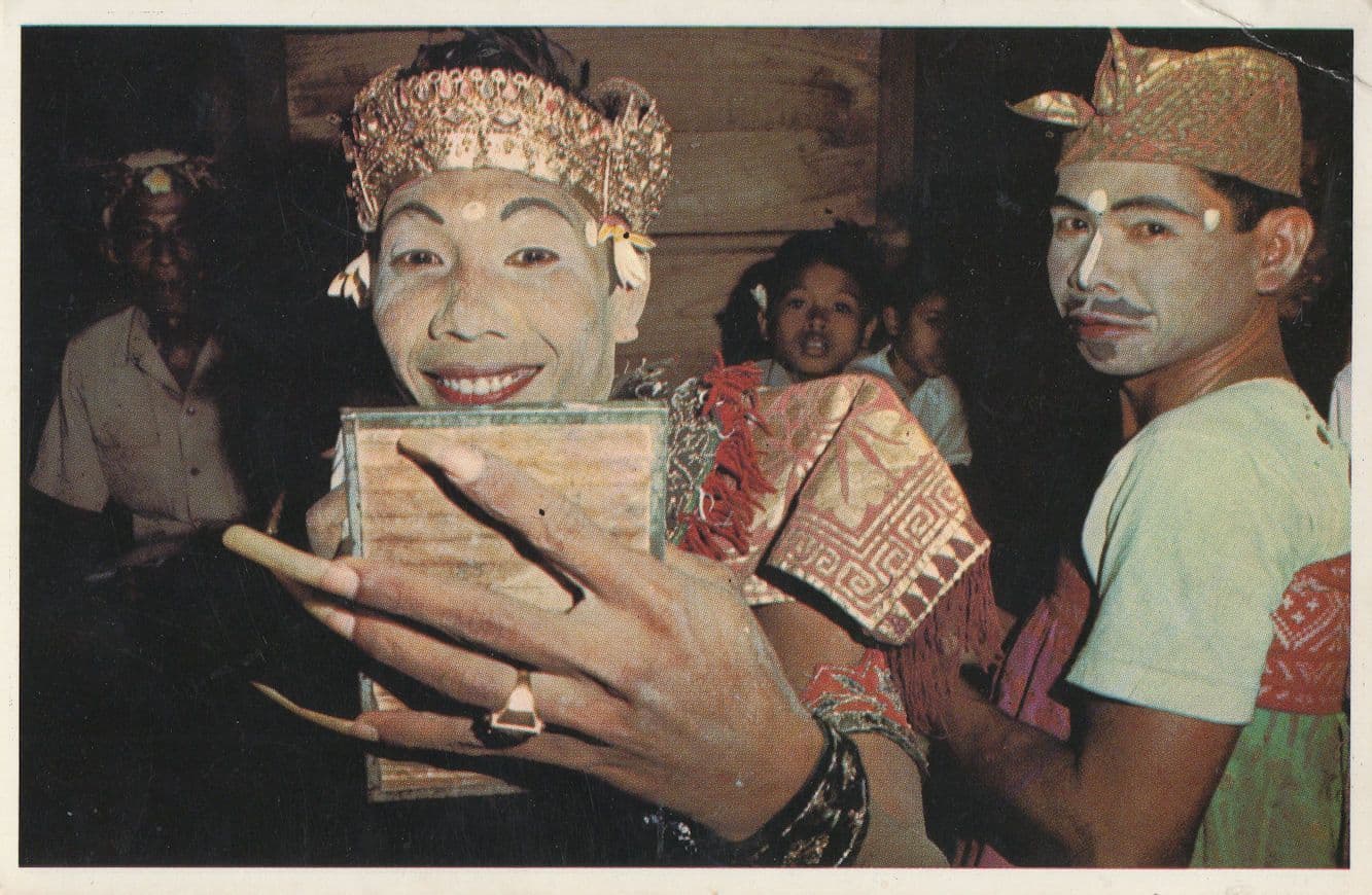Bali Indian Lady With Giant Fingernails Dancer Make Up Postcard