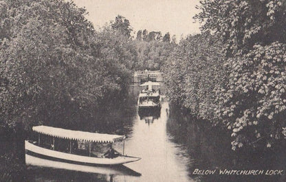 Below Whitchurch Lock Unique Boats Sailing Pangbourne Berkshire Antique Postcard