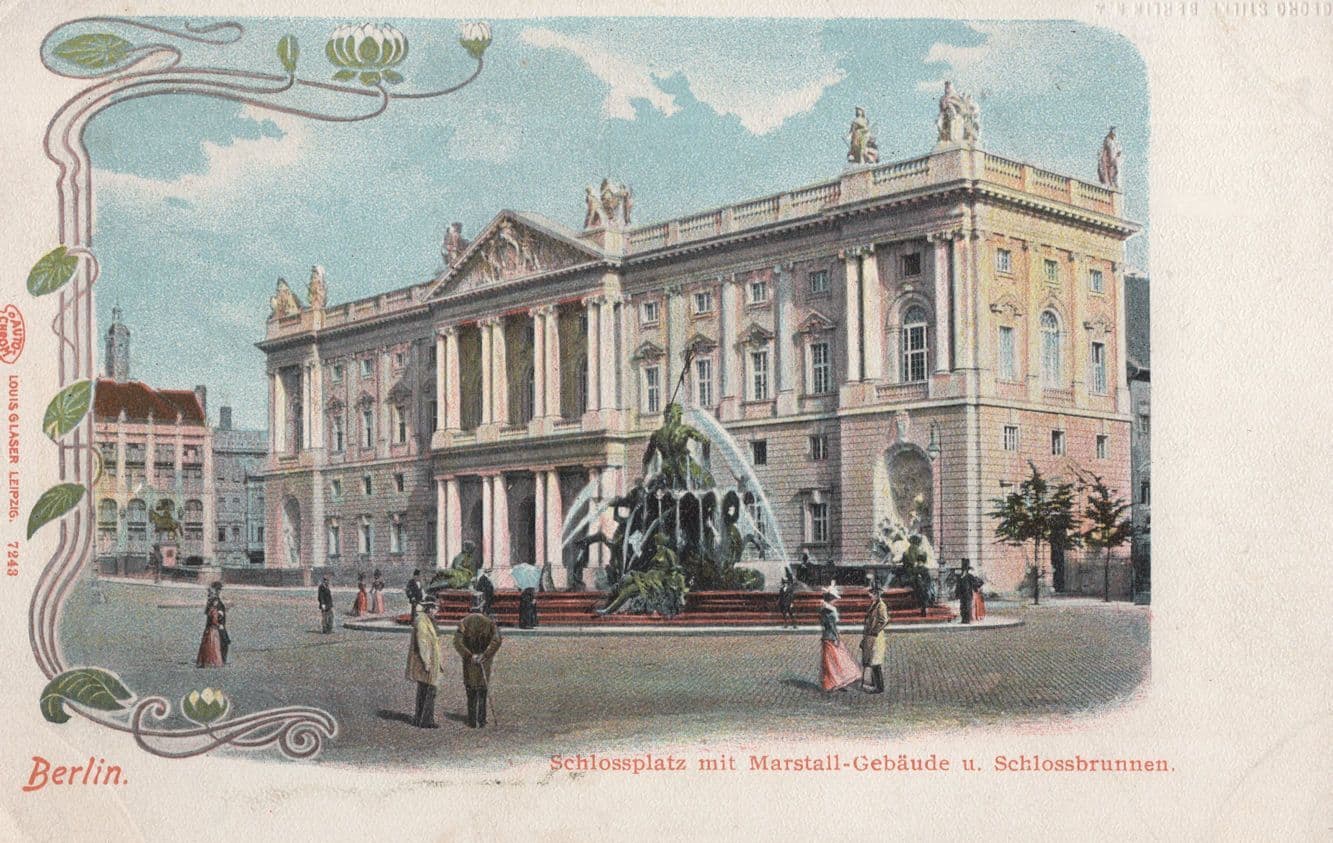 Berlin Schlossplatz und Marstall Gruss Aus Style German Postcard