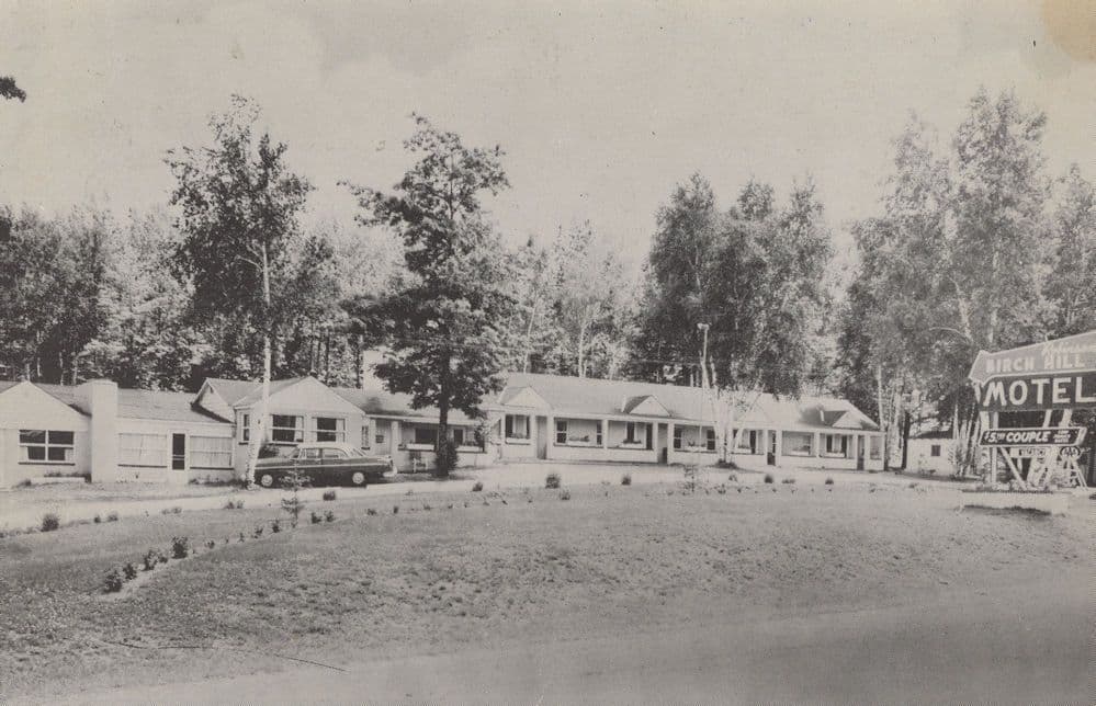 Birch Hill Hotel Gaylord Michigan USA 1950s Postcard