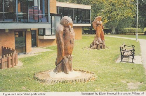 Bird Statues Harpenden Sports Centre Herts Postcard