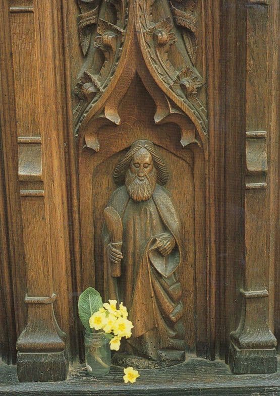Blythburgh Church Primroses Elderly Man Statue Suffolk Sculpture  Postcard