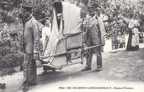 Bourbon L'Archambault Chaise A Porteurs Porters Porter Old French View Postcard