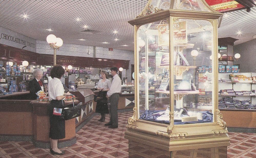 Bourneville Chocolate London Advertising 1980s Display Cabinet Postcard