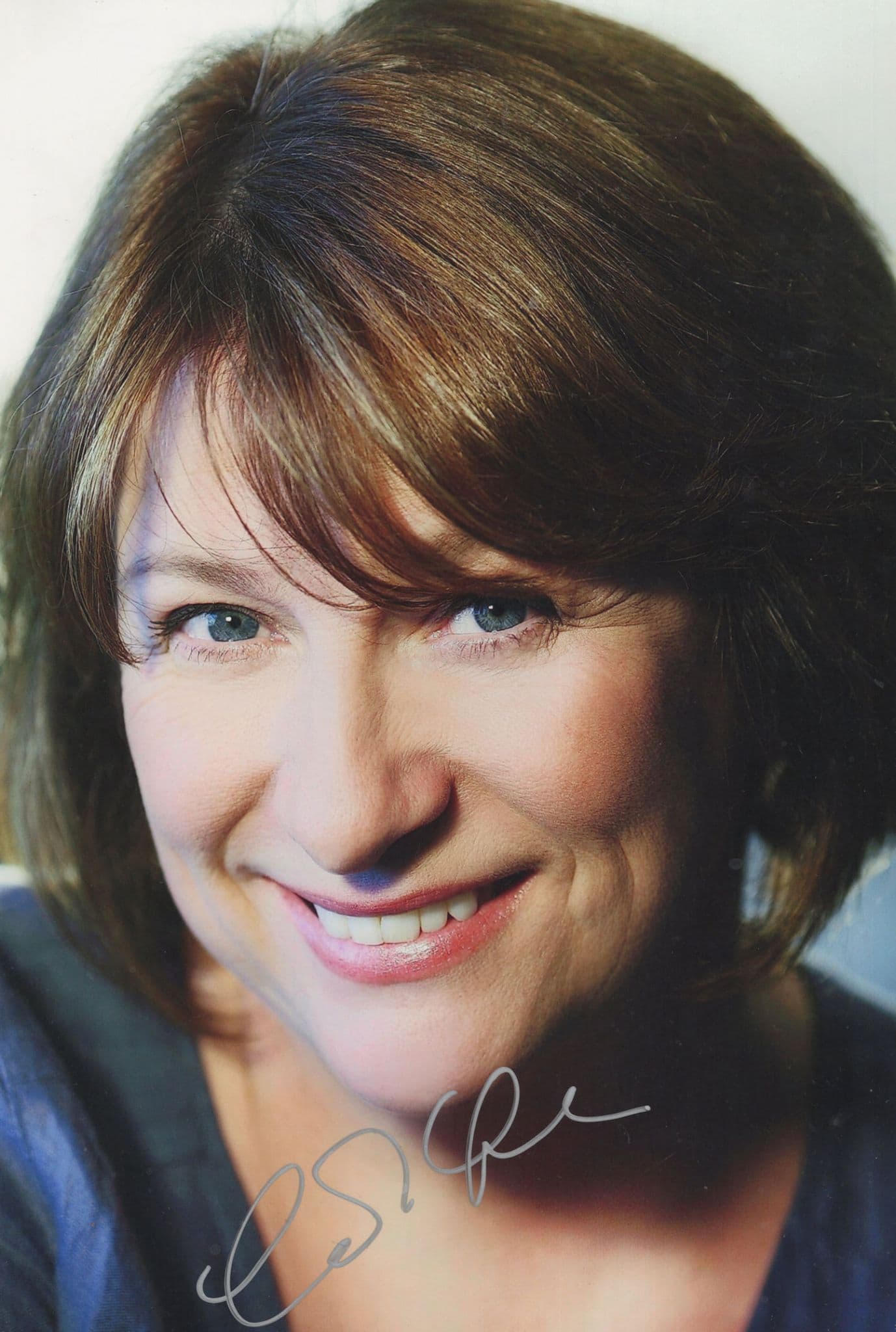 Caroline Quentin Men Behaving Badly Giant 12x8 Hand Signed Photo