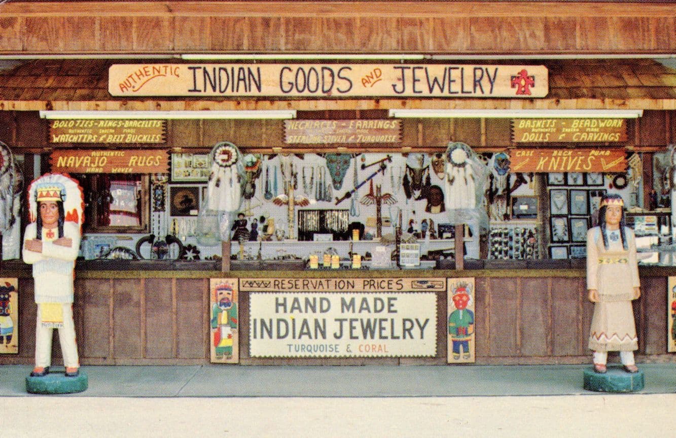 Cherokee Indian Reservation Craft Traders Jewelry USA Postcard