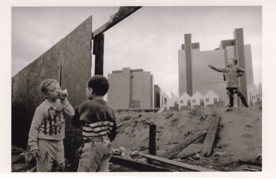 Children Playing Docklands Building Builders Site London Photo Postcard