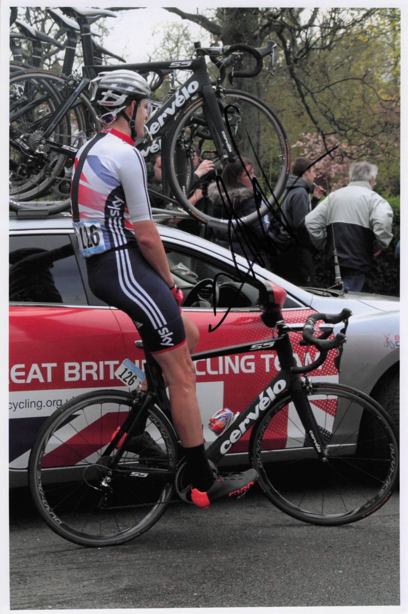 Chris Latham BG Cyclist 2015 Tour De Yorkshire 12x8 Hand Signed Photo