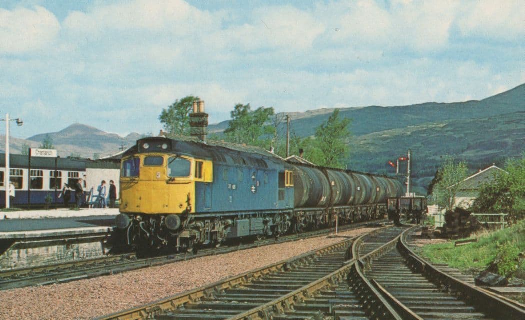 Class 27 D5397 Train at Crianlarich Railway Station in 1981 Postcard