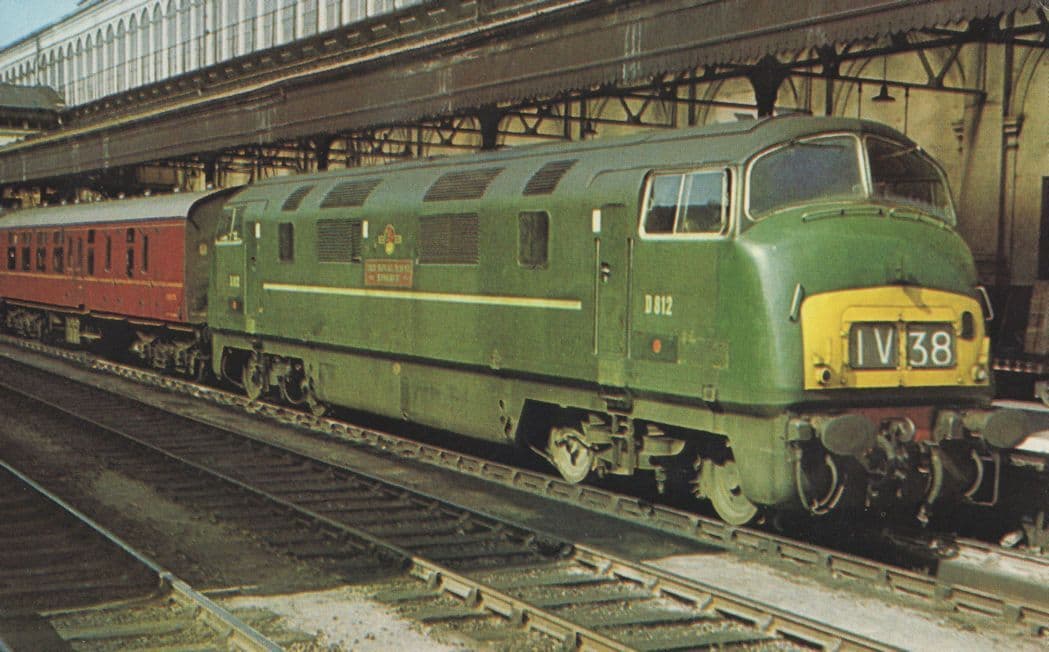 Class 42 Warship no D812 Train at Exeter St Davids Station Postcard