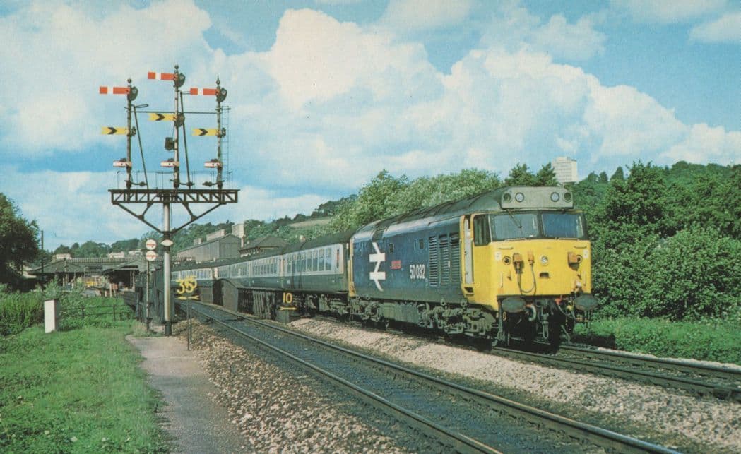 Class 50 no 50032 Train at Exeter Railway Station 1981 Postcard