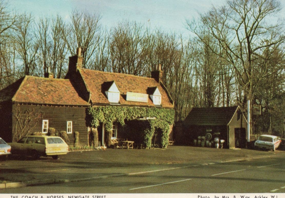 Coach & Horses Pub Newgate Street Hertfordshire Scrap Car Postcard