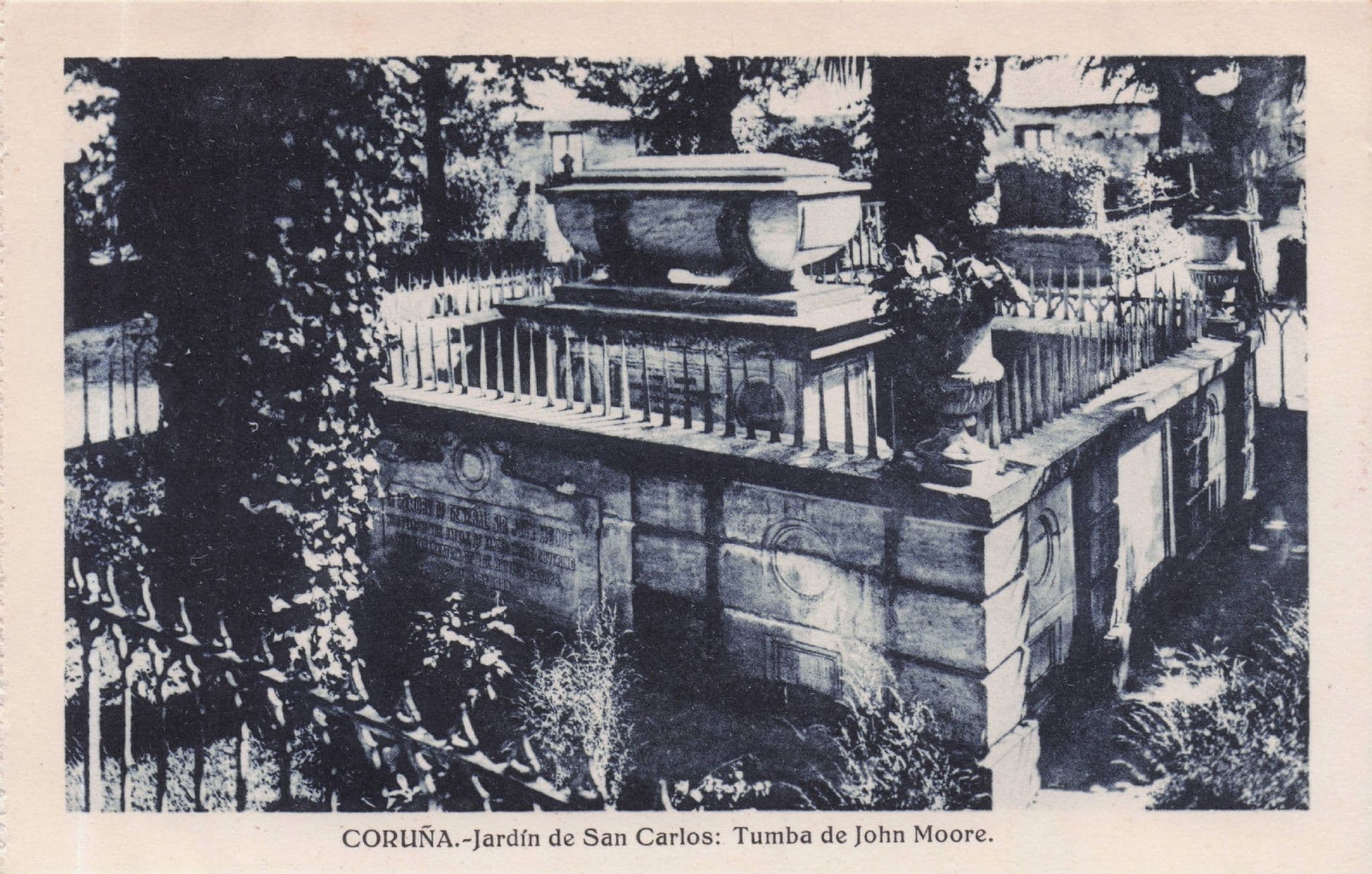 Coruna Jardin De San Carlos John Moore Tomb Spain Old Postcard