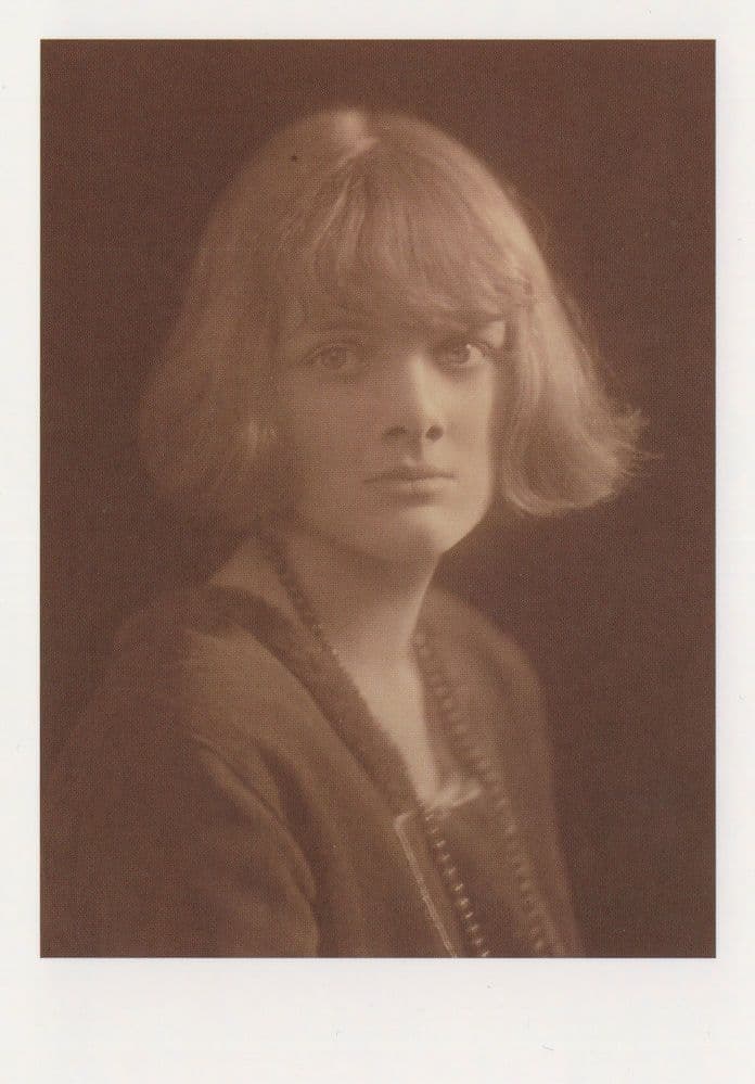 Daphne De Maurier Rare Award Photo London Gallery Postcard