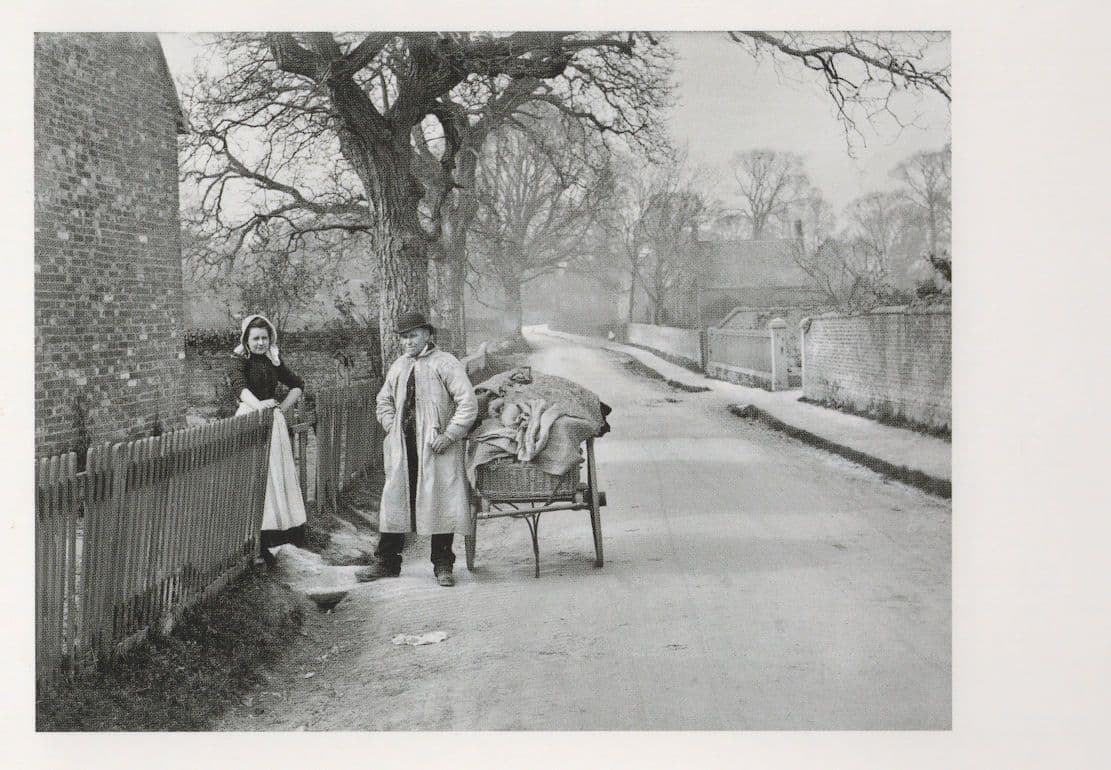 Delivering Cloth Market Trader Victorian Moulsford Oxford Postcard