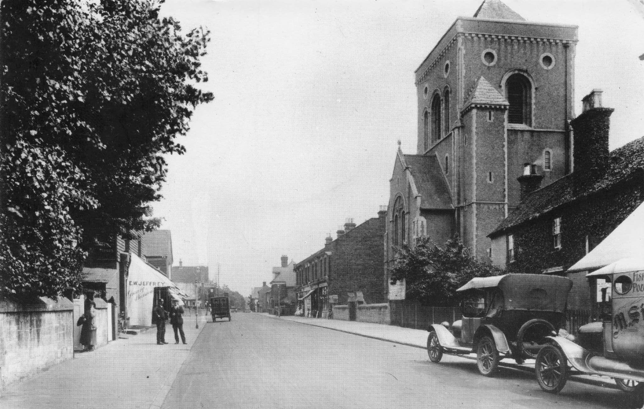 Delivery Van Of Fishmonger London Road East Grinstead Sussex Postcard