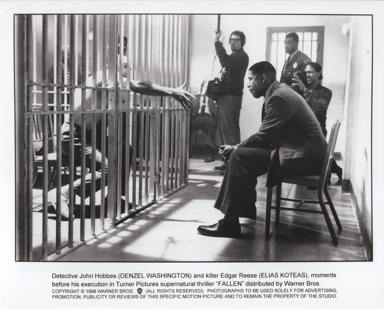 Denzel Washington Edgar Reeves Fallen 10x8 Monochrome Film Publicity Photo
