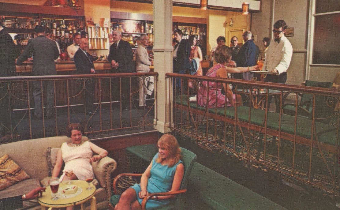 Devon Coast Country Club Paignton Pub Bar Ash Tray Butts 1970s Postcard