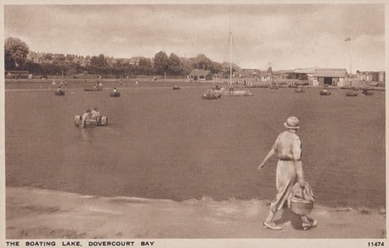 Dovercourt Boating Lake Vintage Old Postcard