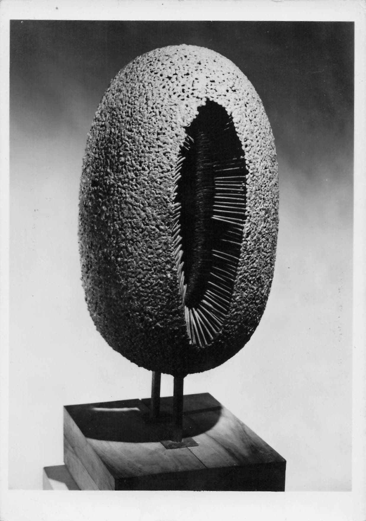 Dusan Dzamonja Metal Sculpture 1960 Tate Gallery London RPC Postcard