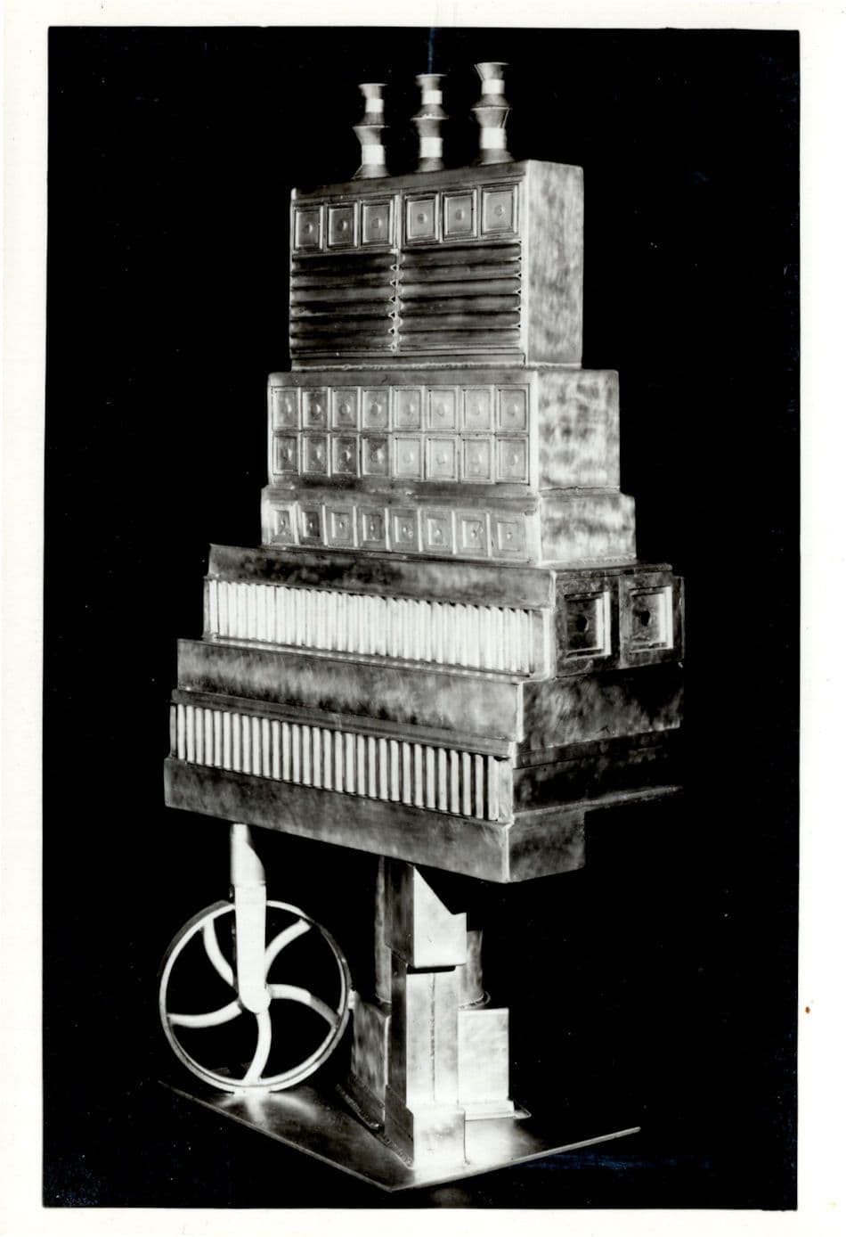 Eduardo Paolozzi The City & The Circle Square Sculpture Real Photo Art Postcard
